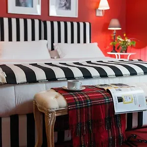 https://areela-boutique.hotels-in-tirana.com