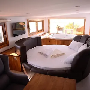 Apart Otel George's Boutique