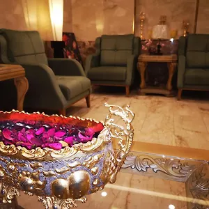 تحقق من التوفر